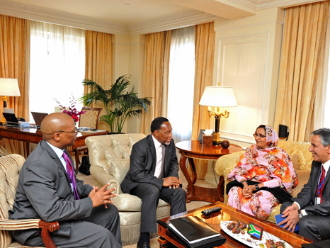 Deputy President Motlanthe with Ms Jadiya Hambi, First Lady and Minister of Culture of Saharawi Arab Democratic Republic